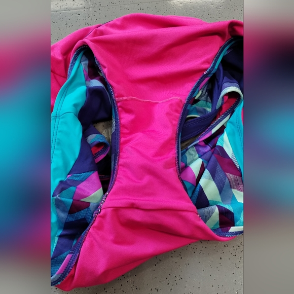 LL Bean Size 8 Swimsuit Racerback Women Fully Lined Bright Color Geometric - Picture 6 of 10